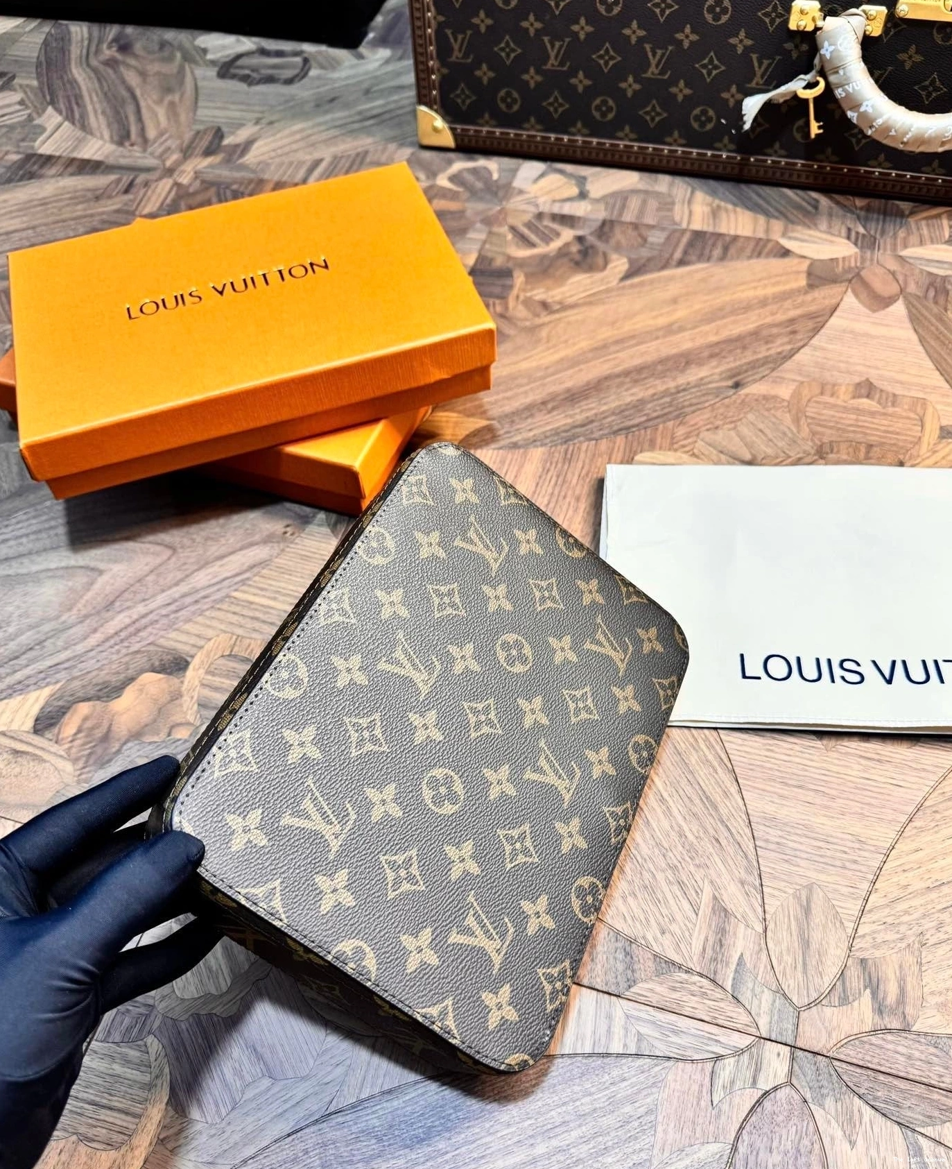 LV TRAY CUSTOM VALET 0731